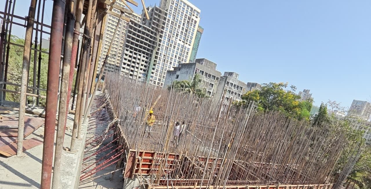 Dense wall and column reinforcement for a decentralised sewage treatment plant taking shape along the Poisar River